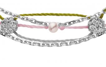 Bracelet, necklace and earrings red thread, diamonds and