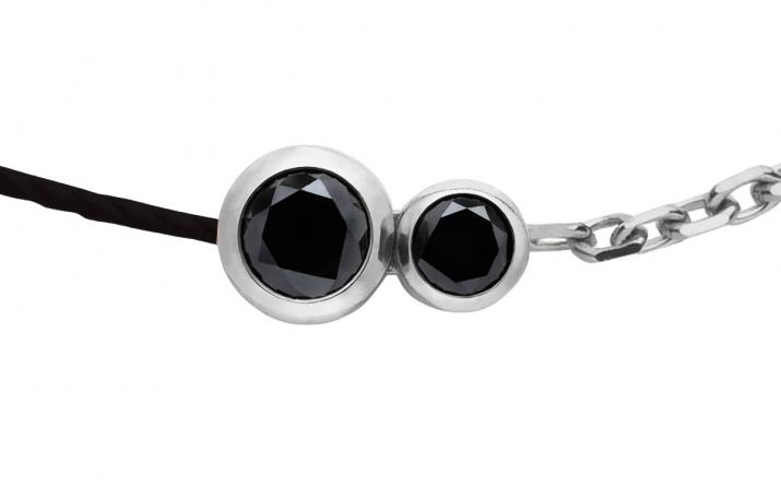 お歳暮 2024 最終値下げ⭐︎レッドラインブレスレット BLACK - アクセサリー アクセサリー