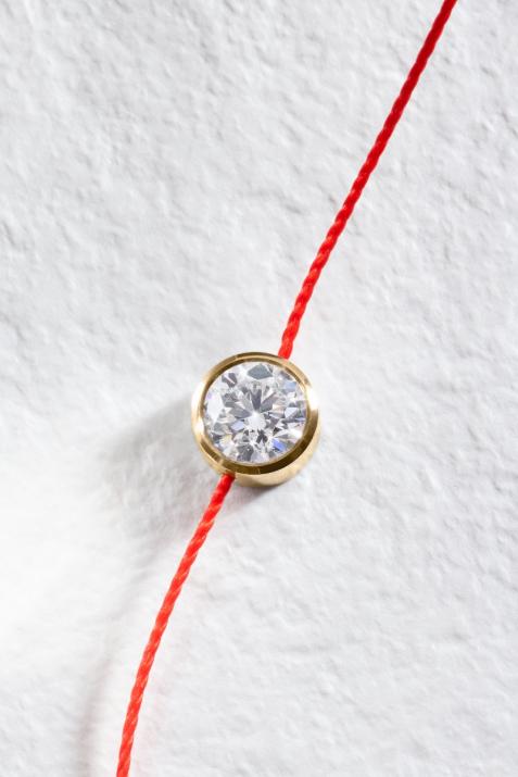 String Bracelet with 0.40ct Round Diamond in Yellow Gold Bezel Setting - Redline - 0++