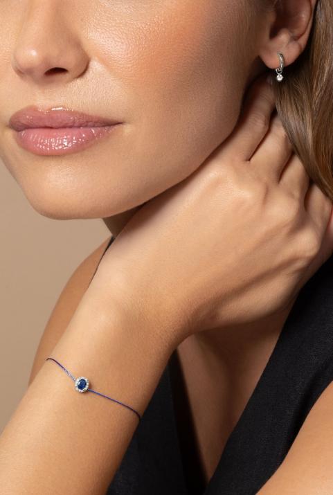 String Bracelet For Women with 0.06ct Oval Diamond and Sapphire in White Gold Prong Setting - Redline - 0++