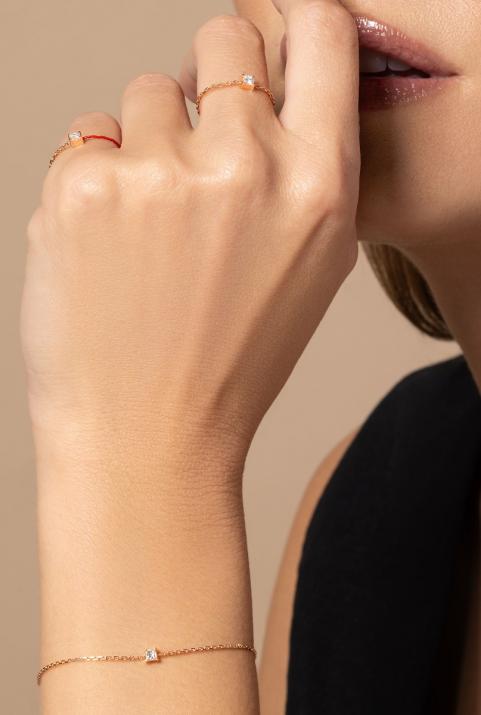 Chain Bracelet For Women with 0.11ct Princess Diamond in Rose Gold Prong Setting - Redline - 0++