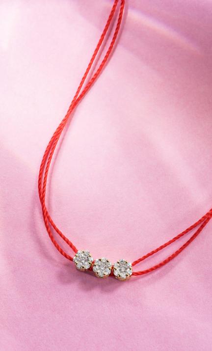 String Bracelet For Women with 0.15ct Round Diamond in Yellow Gold Cluster Setting - Redline - 0++