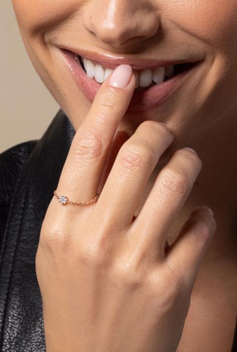Chain Ring with 0.05ct Round Diamond in Rose Gold Cluster Setting - Redline - 0++