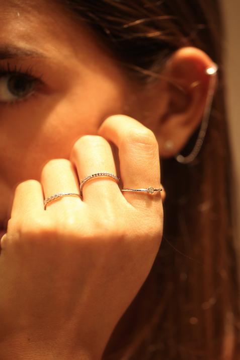 Bangle Ring with 0.05ct Round Diamond in Rose Gold Bezel Setting - Redline - 0++