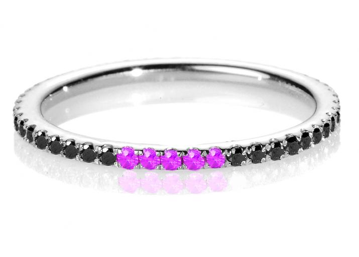 Bangle Ring with 0.33ct Round Black Diamond and 5 rubis in White Gold Prong Setting - Redline - 0++