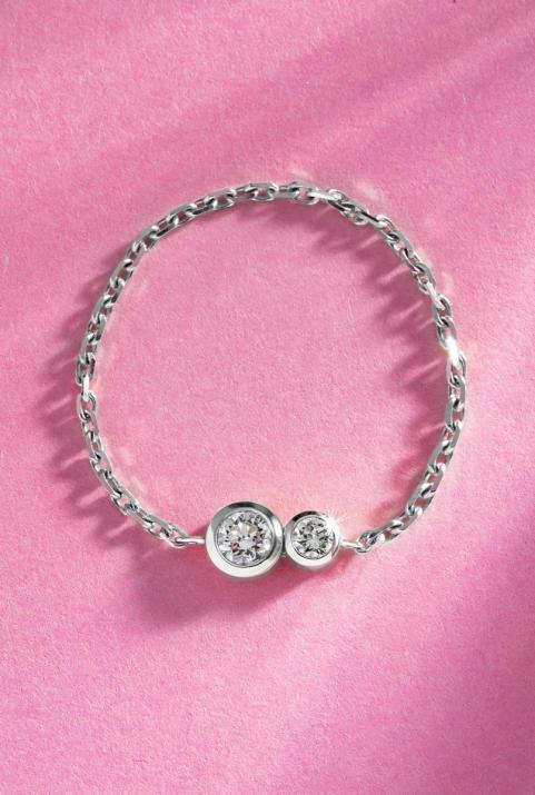 Chain Ring with 0.15ct Round Diamond in White Gold Bezel Setting - Redline - 0++