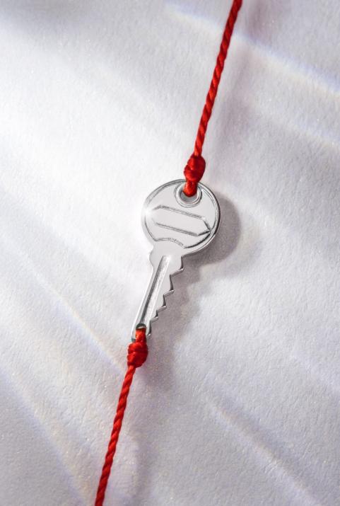 String Bracelet For Women with 0.085ct Round Diamond in White Gold Pavé Setting - Redline - 0++