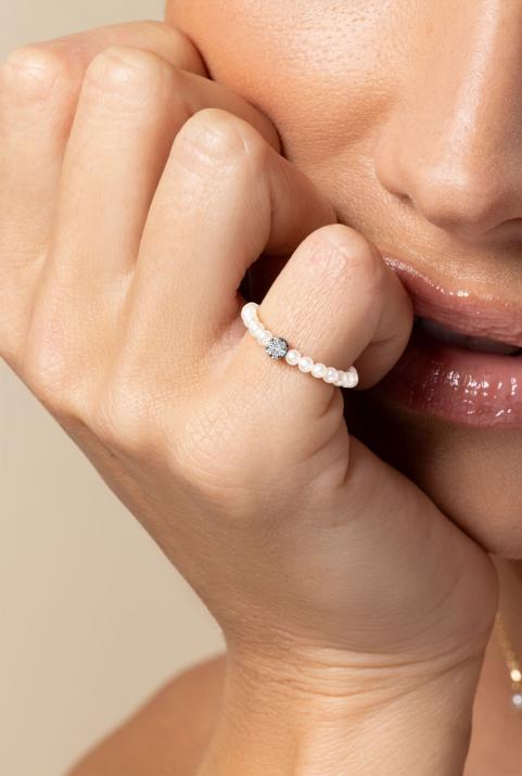 String Ring with 0.05ct Round Diamond in Black Gold Cluster Setting - Redline - 0++