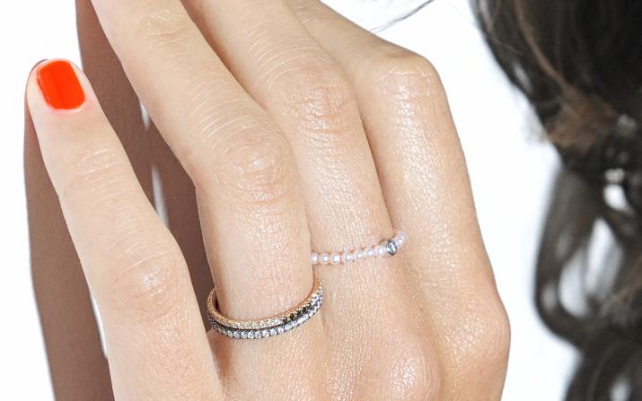 String Ring with 0.05ct Round Diamond in Black Gold Bezel Setting - Redline - 0++