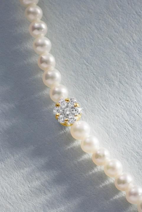 String Bracelet For Women with 0.05ct Round Diamond in Yellow Gold Cluster Setting - Redline - 0++