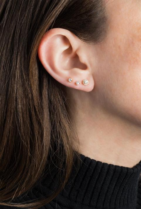 Earrings with 0.29ct Round Diamond in Yellow Gold Prong Setting - Redline - 0++