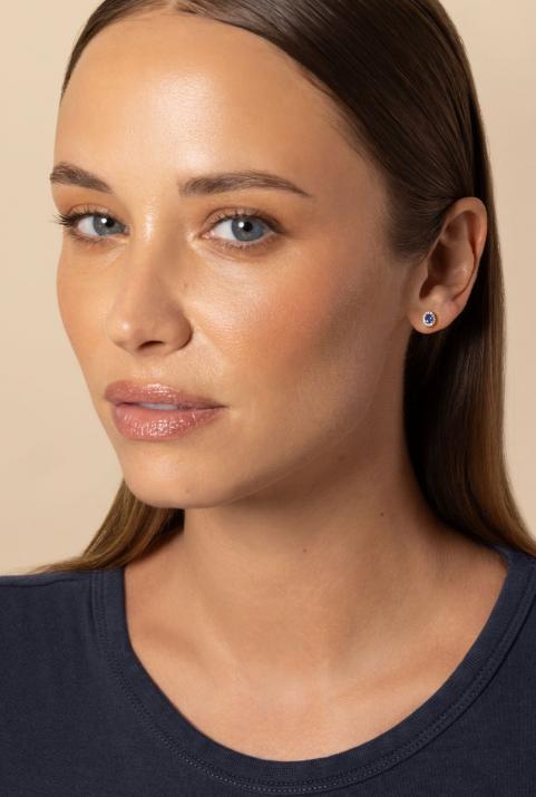 String Earrings with 0.11ct Round Diamond and Sapphirein White Gold Prong Setting - Redline - 0++