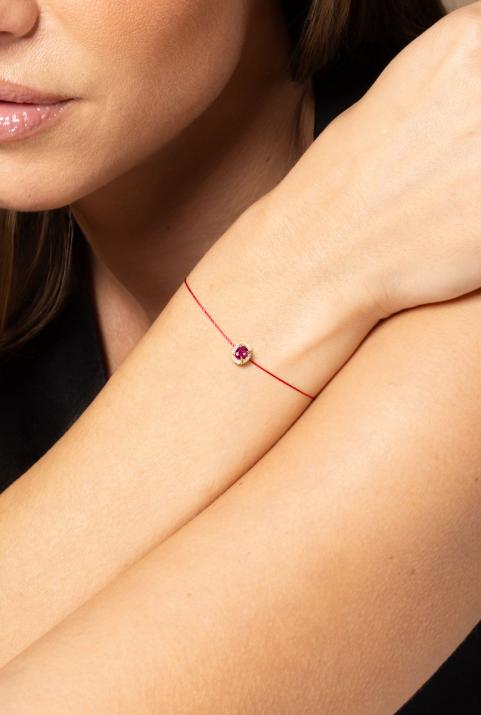 String Bracelet For Women with 0.06ct Oval Diamond and Rubis in Yellow Gold Prong Setting - Redline - 0++