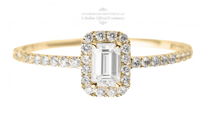 Ring with 0.45ct Princess Diamond in Yellow Gold Prong Setting - Redline - 0++