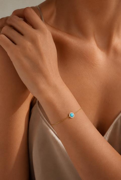 Chain Bracelet For Women with 0.086ct Round Diamond in Yellow Gold Prong Setting - Redline - 0++