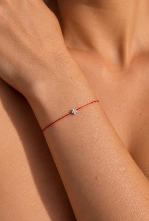 String Bracelet For Women with 0.05ct Round Diamond in White Gold Prong Setting - Redline - 0++