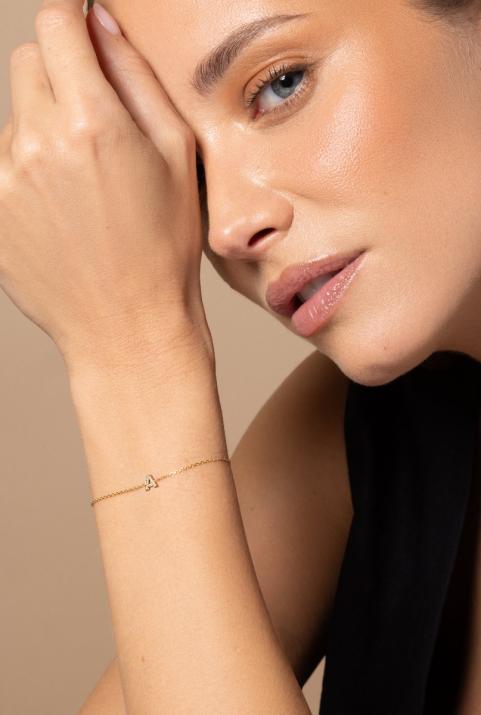 Chain Bracelet with Diamond Letter inYellow Gold - Redline - 0++