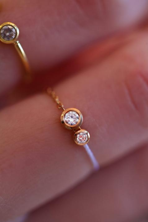 String Ring with 0.15ct Round Diamond in Rose Gold Bezel Setting - Redline - 0++