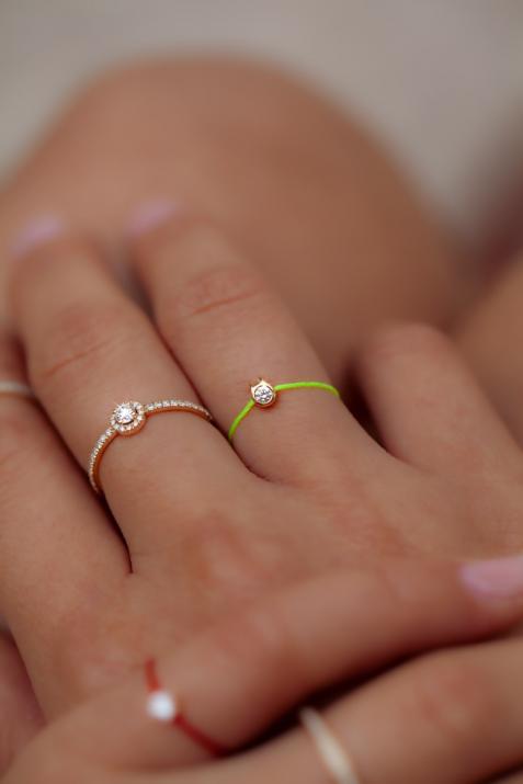 Mini Pure Cat thread Ring in Yellow Gold - Redline - 0++