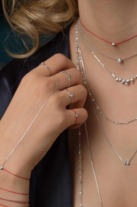 Bangle Ring with 0.05ct Round Diamond in White Gold Bezel Setting - Redline - 0++