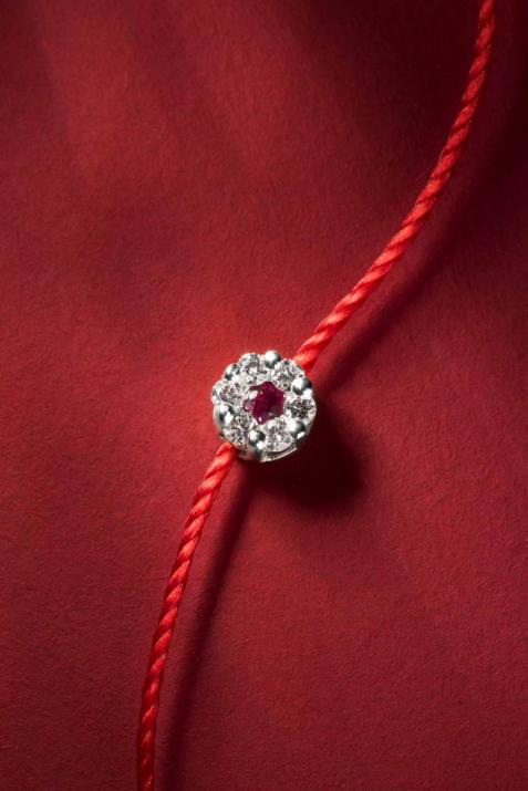 String Bracelet For Women with 0.05ct Round Diamond in White Gold Cluster Setting - Redline - 0++