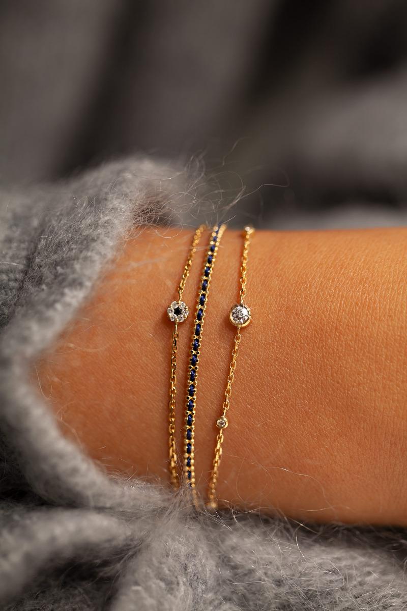 Redline bracelet top