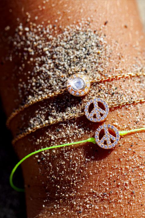 Chain Bracelet For Women with 0.26ct Round Diamond in Black Gold Bezel Setting - Redline - 0++