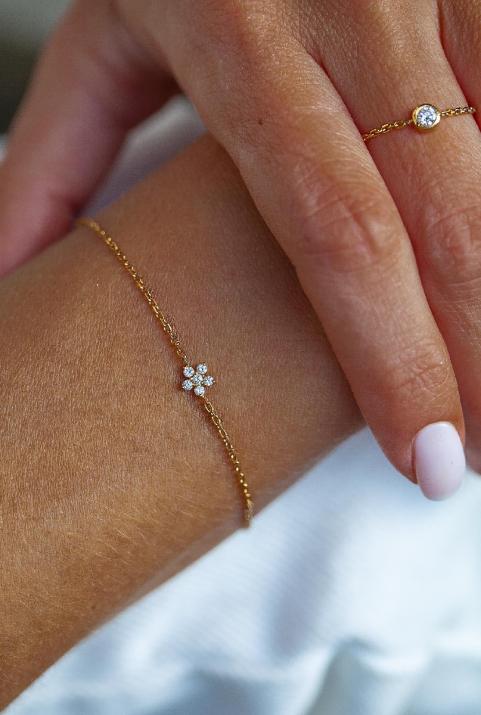 Chain Bracelet For Women with 0.09ct Round Diamond in Rose Gold Prong Setting - Redline - 0++