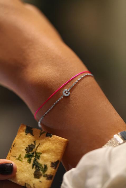 String-Chain Letter Bracelet in White Gold - Redline - 0++