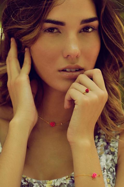 Chain Bracelet For Women with 0.05ct Round Diamond in Yellow Gold Bezel Setting - Redline - 0++