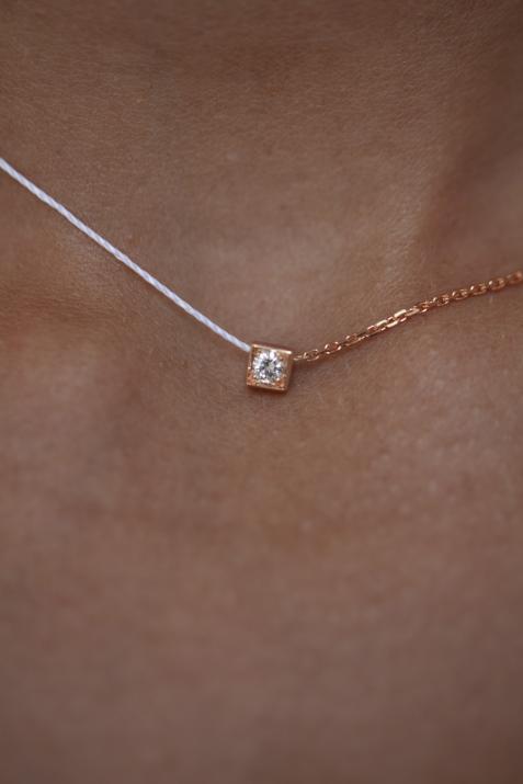 String-Chain Necklace with 0.10ct Round Diamond in Rose Gold Square Setting - Redline - 0++