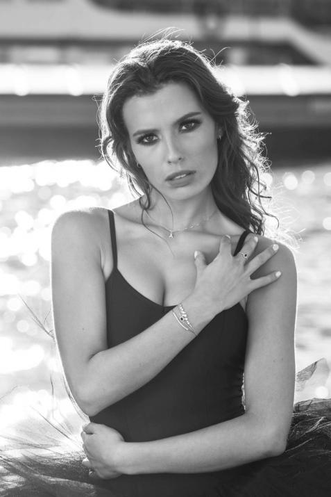 Chain Necklace For Women with 0.05ct Round Diamond in Rose Gold Pavé Setting - Redline - 0++