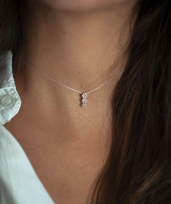 String Necklace For Women with 0.30ct Round Diamond in Yellow Gold Cluster Setting - Redline - 0++