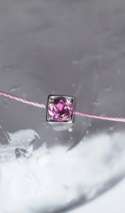 Cube Saphir Rose String Bracelet in White Gold - Redline