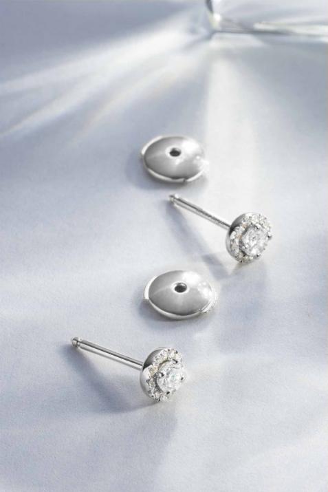 Earrings with 0.29ct Round Diamond in White Gold Prong Setting - Redline - 0++