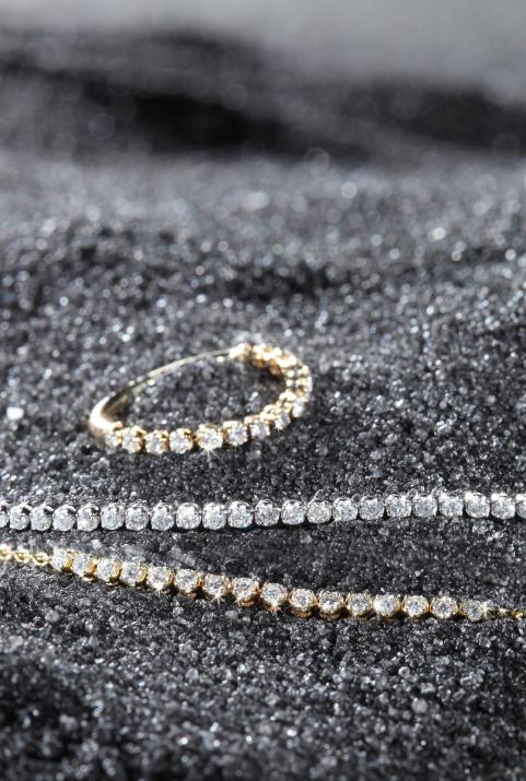 Chain Bracelet For Women with 0.29ct Round Diamond in Black Gold Prong Setting - Redline - 0++