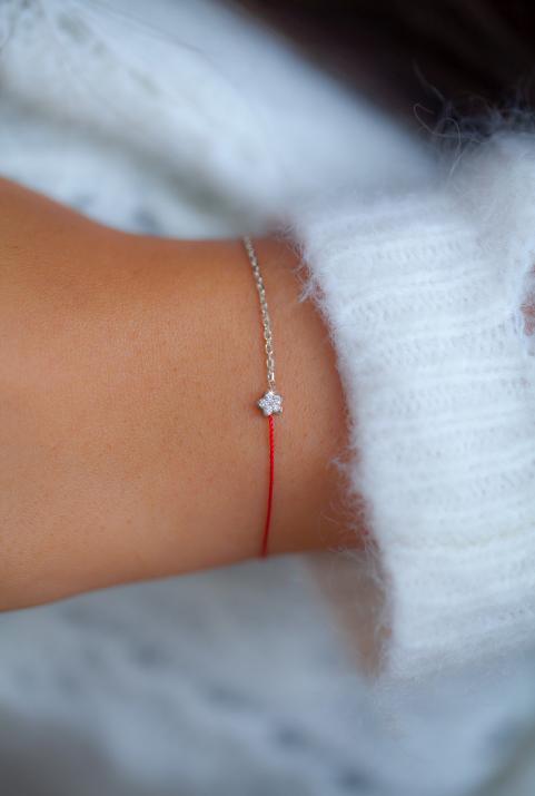 Chain Bracelet For Women with 0.05ct Round Diamond in White Gold Prong Setting - Redline - 0++