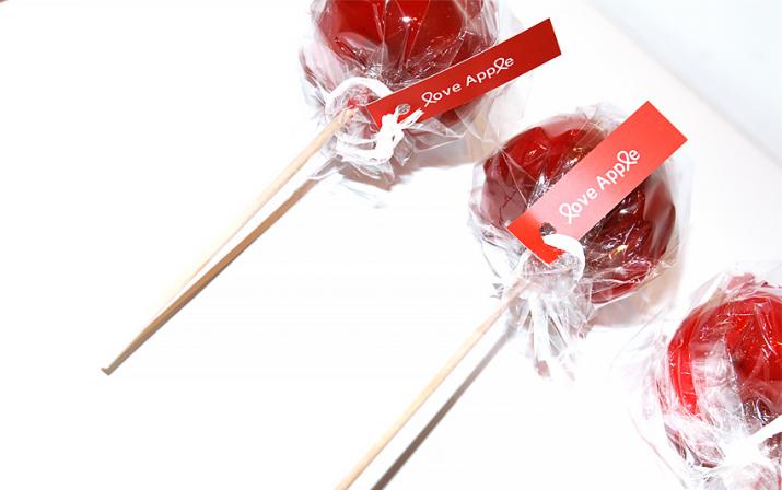 String Bracelet For Women with 0.069ct Round Diamond in White Gold Pavé Setting - Redline - 0++