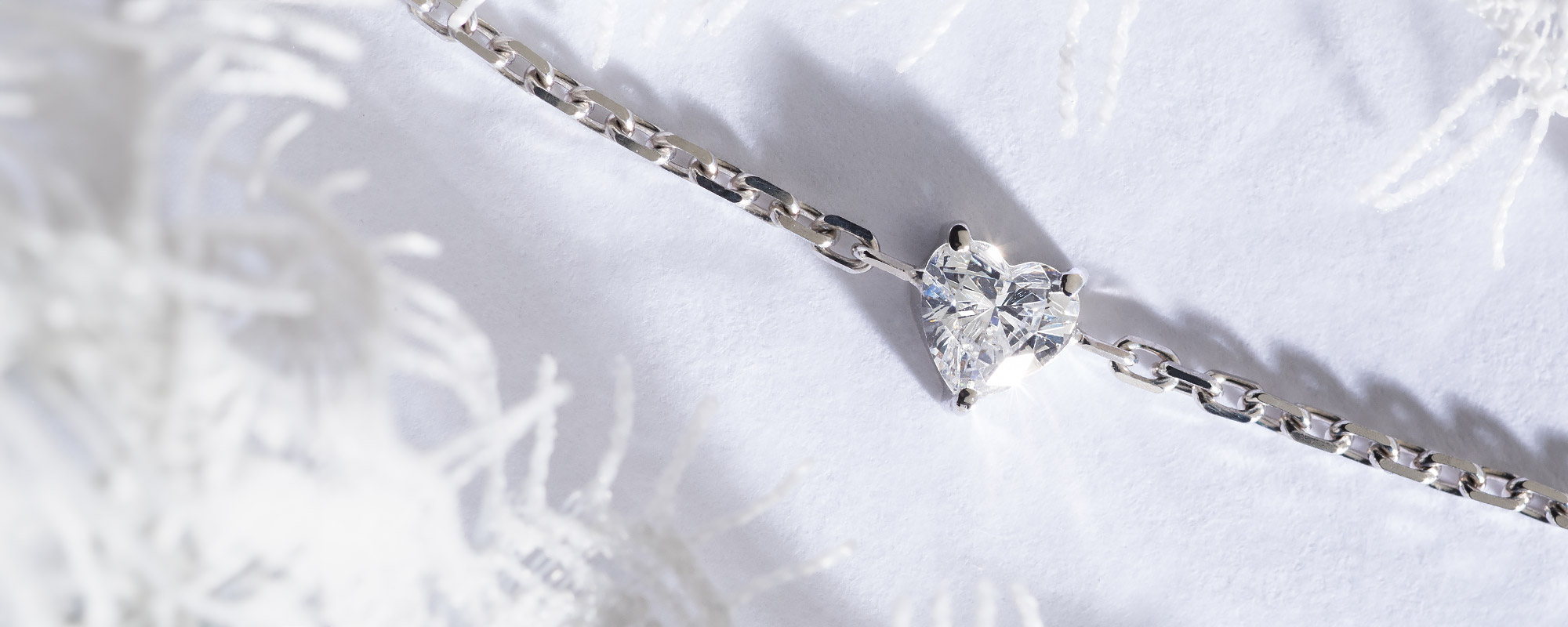 Jewel diamond on red thread woman Romantic - RedLine - Redline