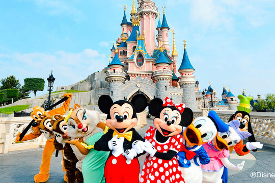 Mickey vous invite chez lui !!