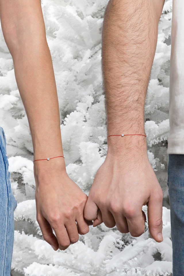 A red bond of love
